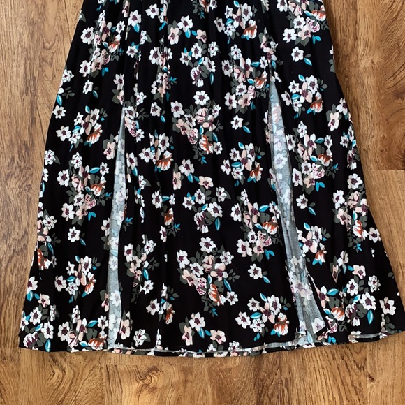 Dress - Picture 4 of 6